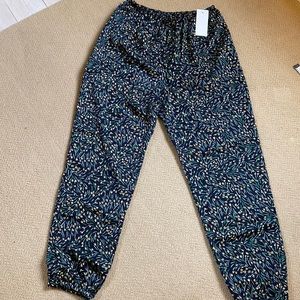 NWT Uniqlo Bavy Floral Satin Drape Jogger Pants Size S